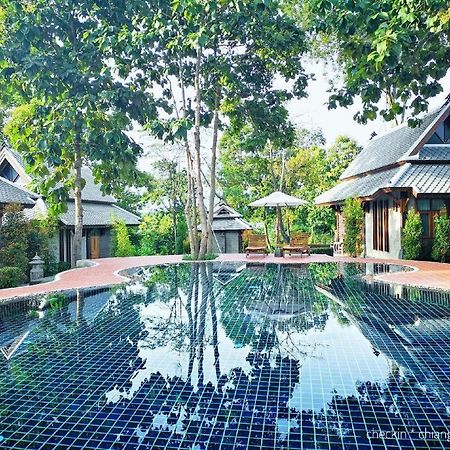 Hotel Ruean Racha Chiang Mai Exterior foto
