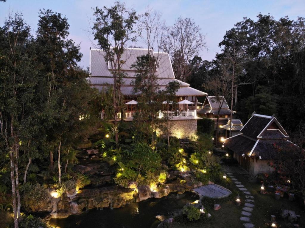 Hotel Ruean Racha Chiang Mai Exterior foto