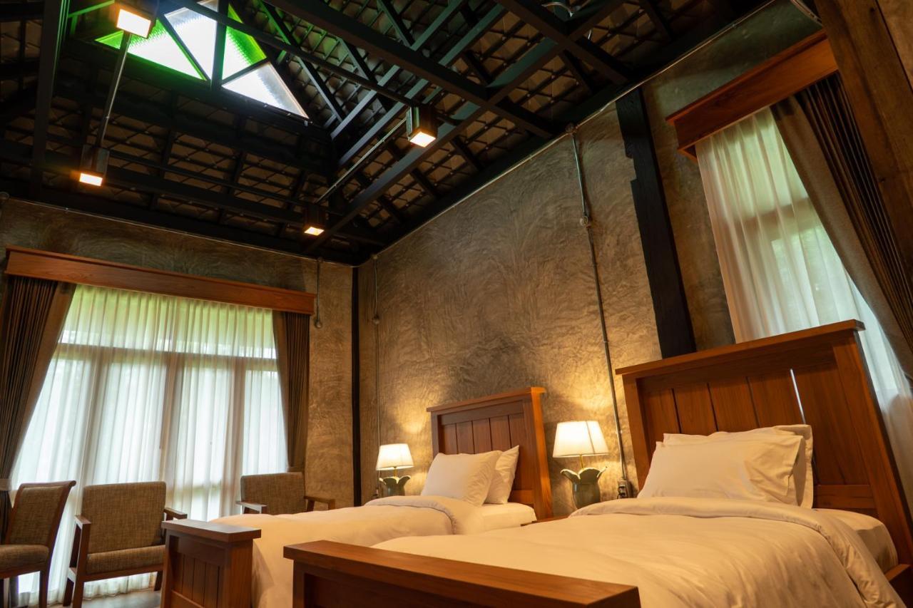 Hotel Ruean Racha Chiang Mai Exterior foto