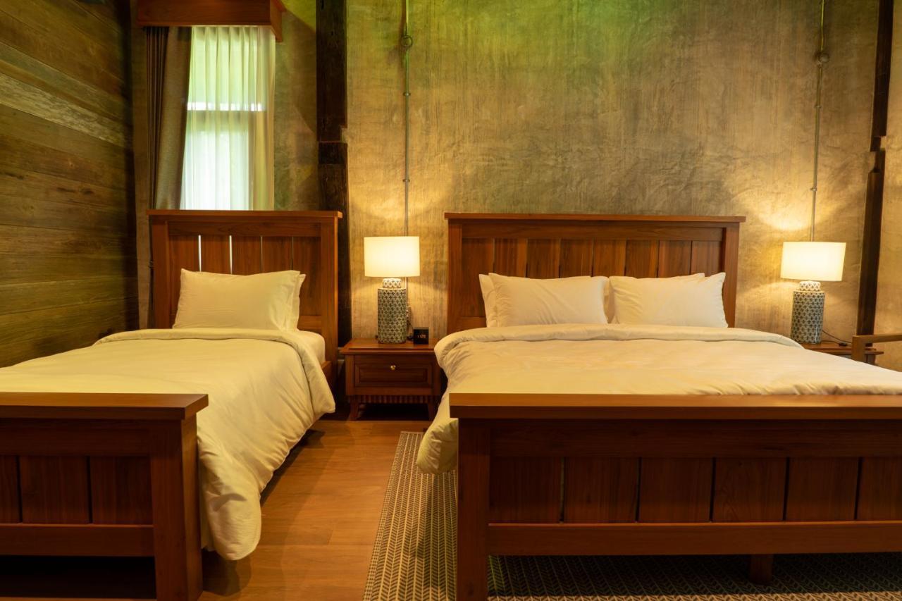 Hotel Ruean Racha Chiang Mai Exterior foto