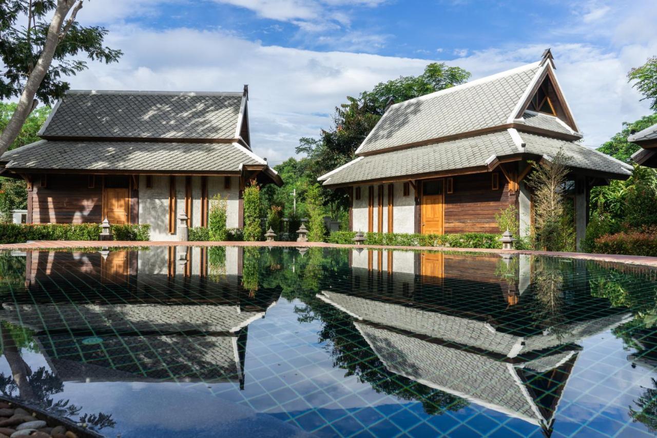 Hotel Ruean Racha Chiang Mai Exterior foto